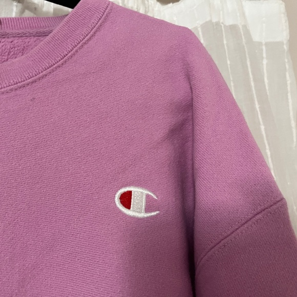 Champion Crewneck - Picture 2 of 4